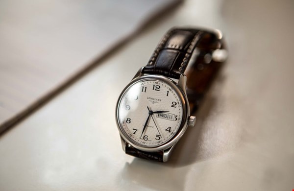 Wat een verfijnd horloge zegt over je stijl en persoonlijkheid Wat een verfijnd horloge zegt over je stijl en persoonlijkheid